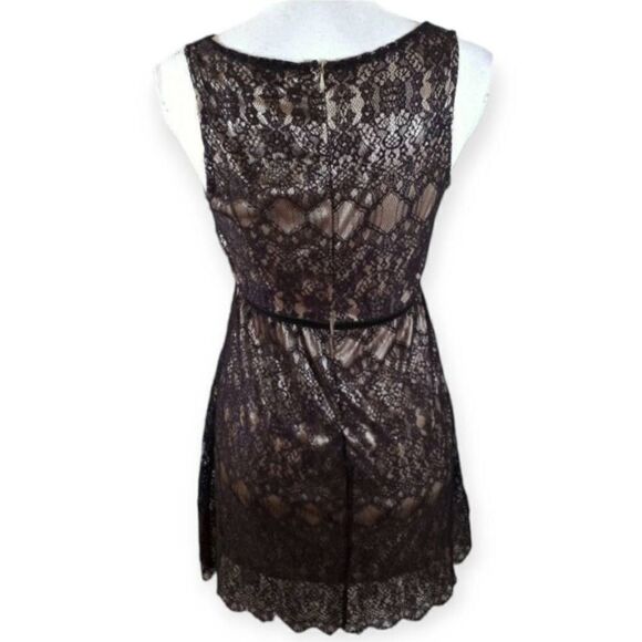 PINKY BLACK LACE OVERLAY DRESS WITH GOLD/NUDE LINING SZ.M EUC. - Picture 4 of 6